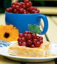 Vinbärsbakelser med kolasås