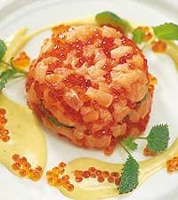 Laxtartarmed laxrom och gurka