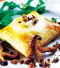 Spenatpaket med rostade nötter