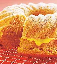 Björnkaka med smörkrämsfyllning