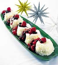 Risgrötpuddingar med bärkross