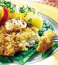 Ost- och mandelpanerad spätta