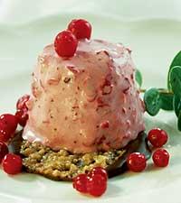 Lingonparfait med flarn och bär