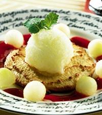 Melonsorbet på mandelbotten