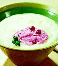 Blomkålssoppa med lingondip