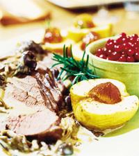 Rådjursstek med geléfyllda äpplen