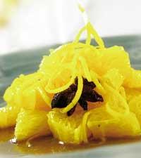 Apelsinsallad med kolasås