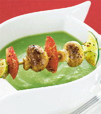 Avokadosoppa med champinjonspett