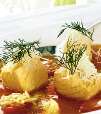 Kokta laxkuber i kräftbuljong