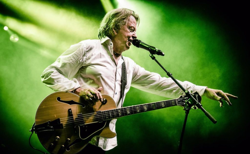 Sven-Erik Magnusson still going strong.