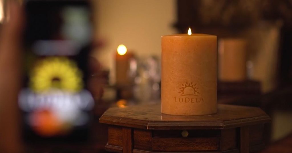 Lågan slocknar om något kommer farligt nära. Foto: LuDela