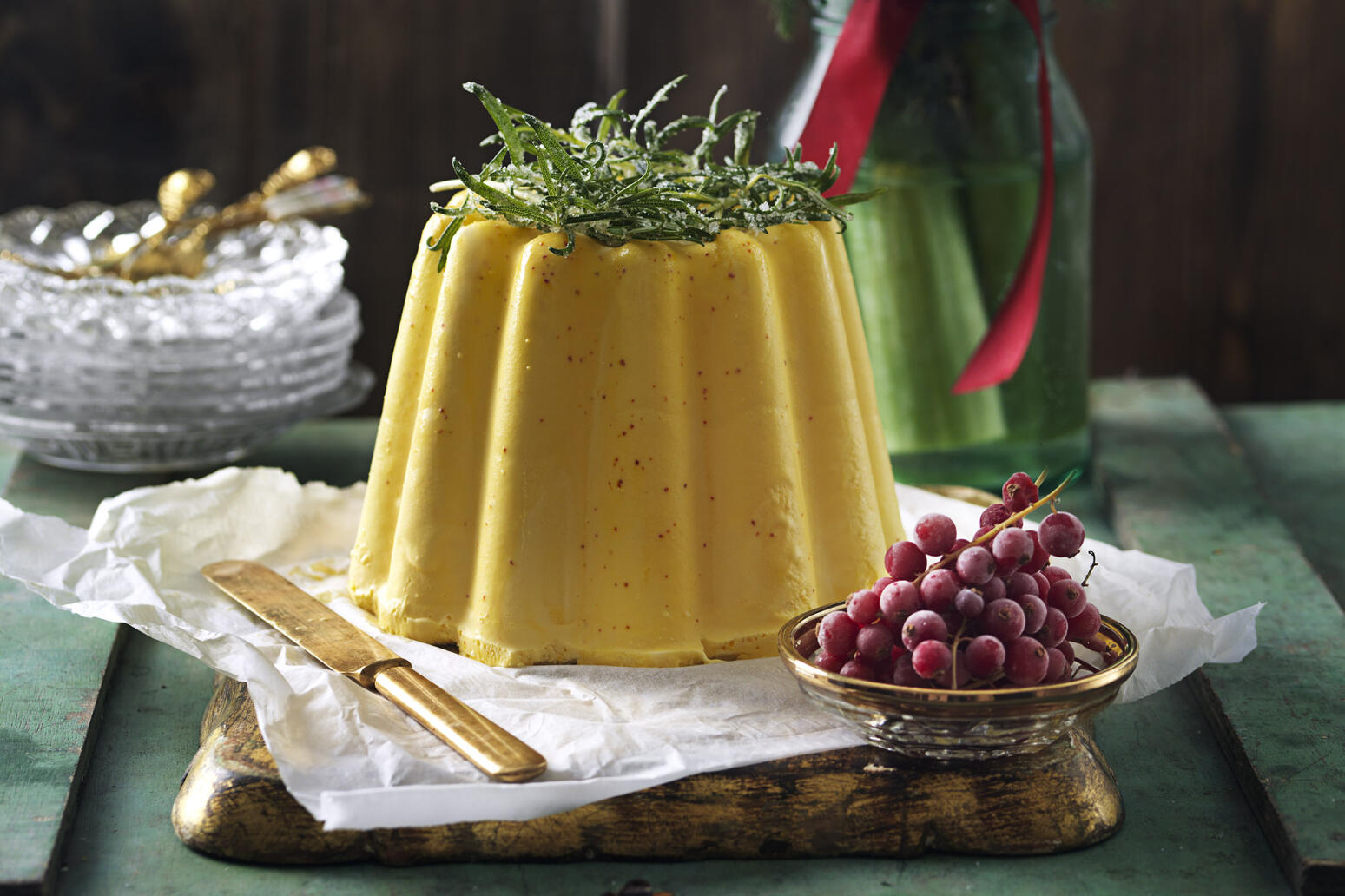 Saffransparfait med röda bär