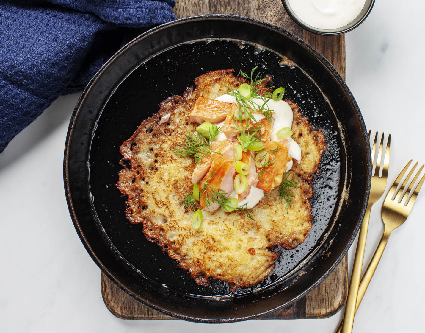 Raggmunk med rökt lax