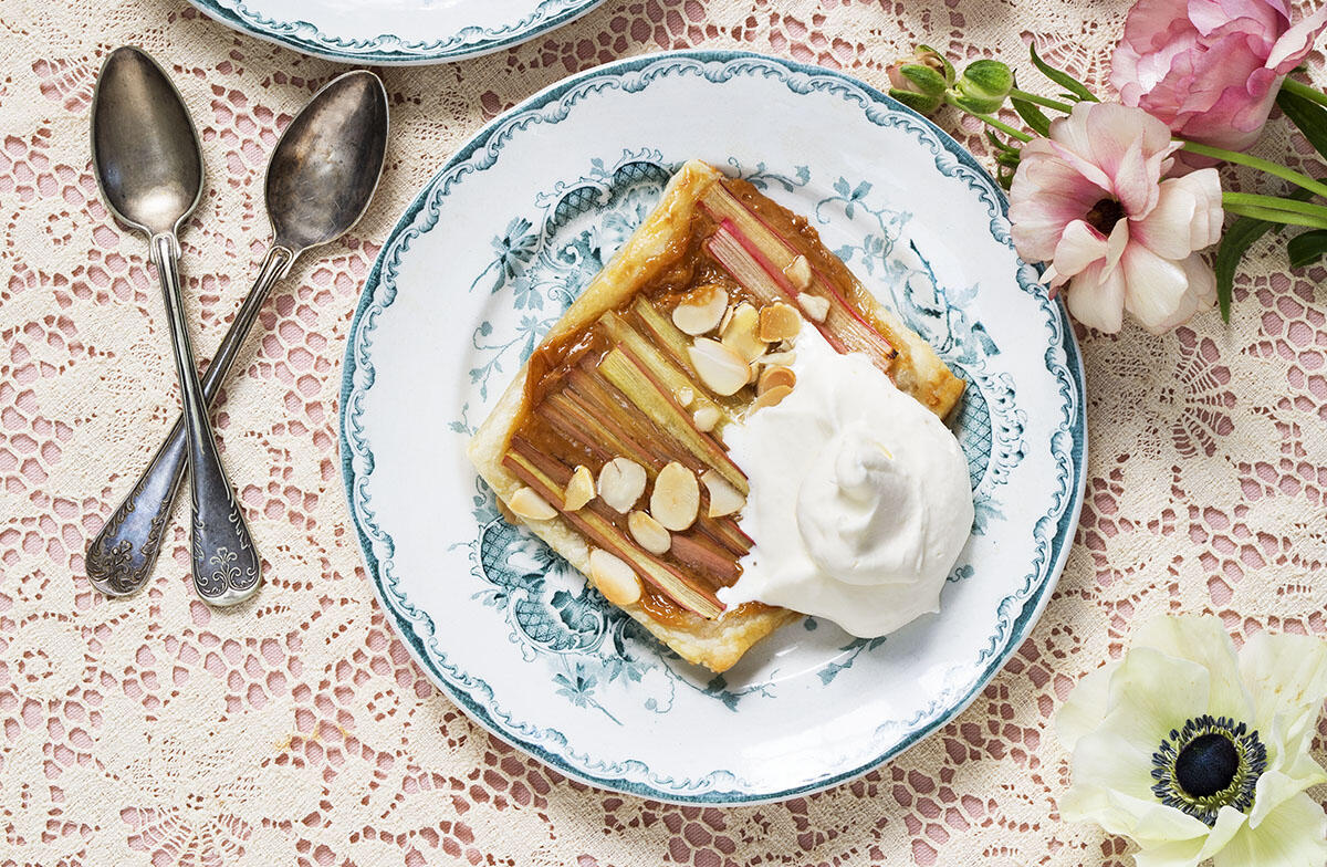 Rabarberbakelser med dulce de leche