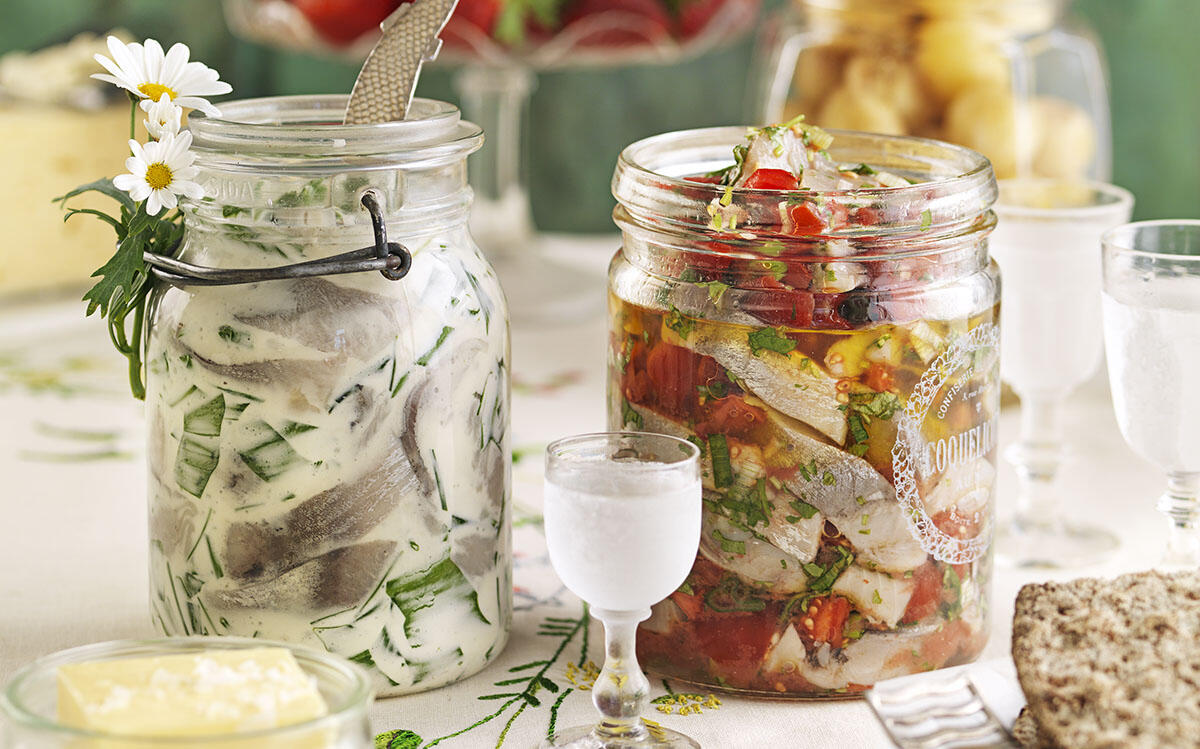 Färsk tomatsill med salladslök