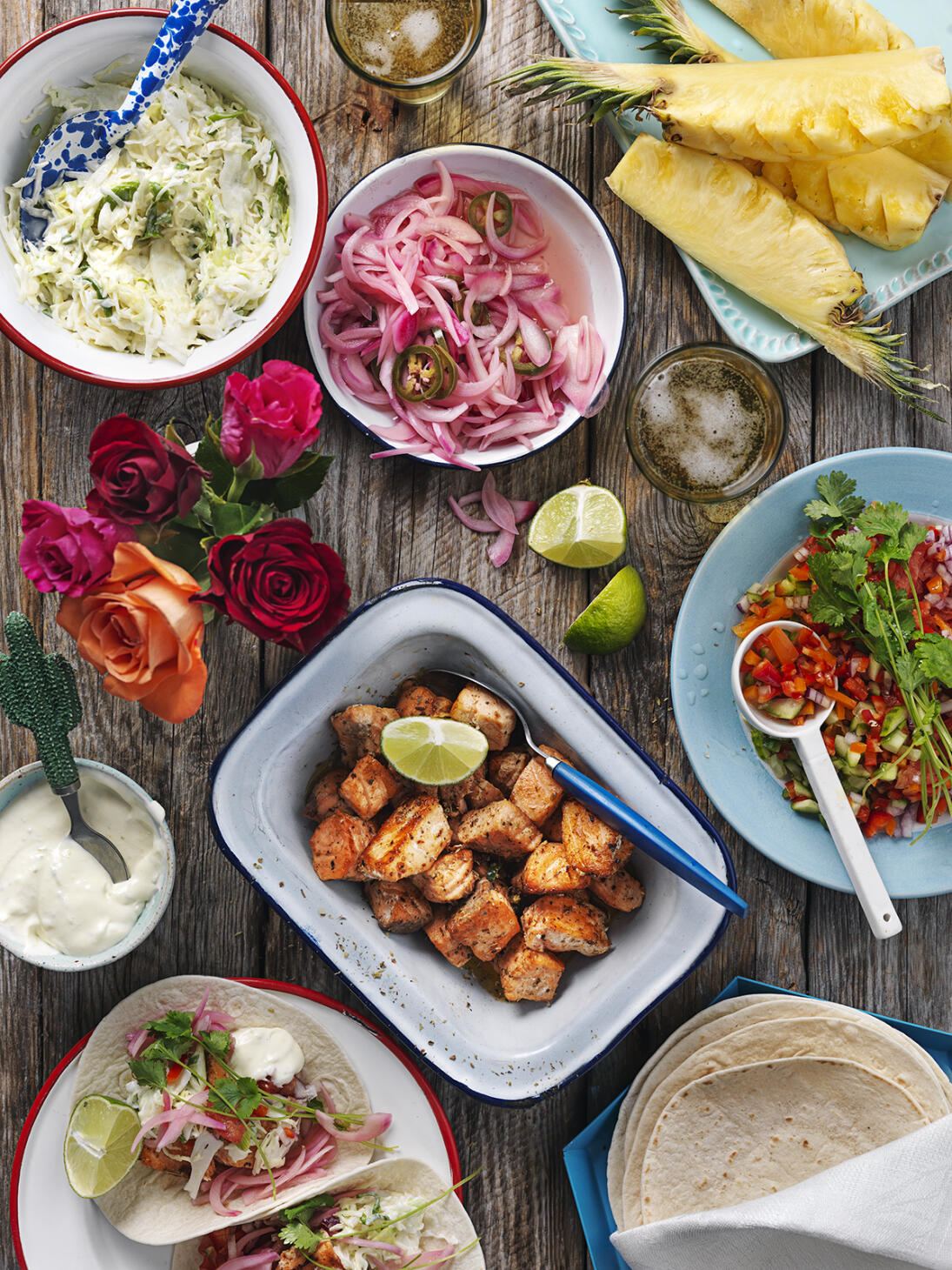 Laxtacos med tillbehör