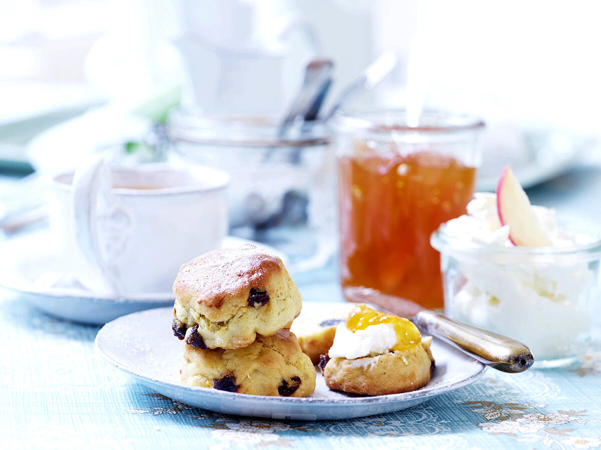 Miniscones med citron och färskost
