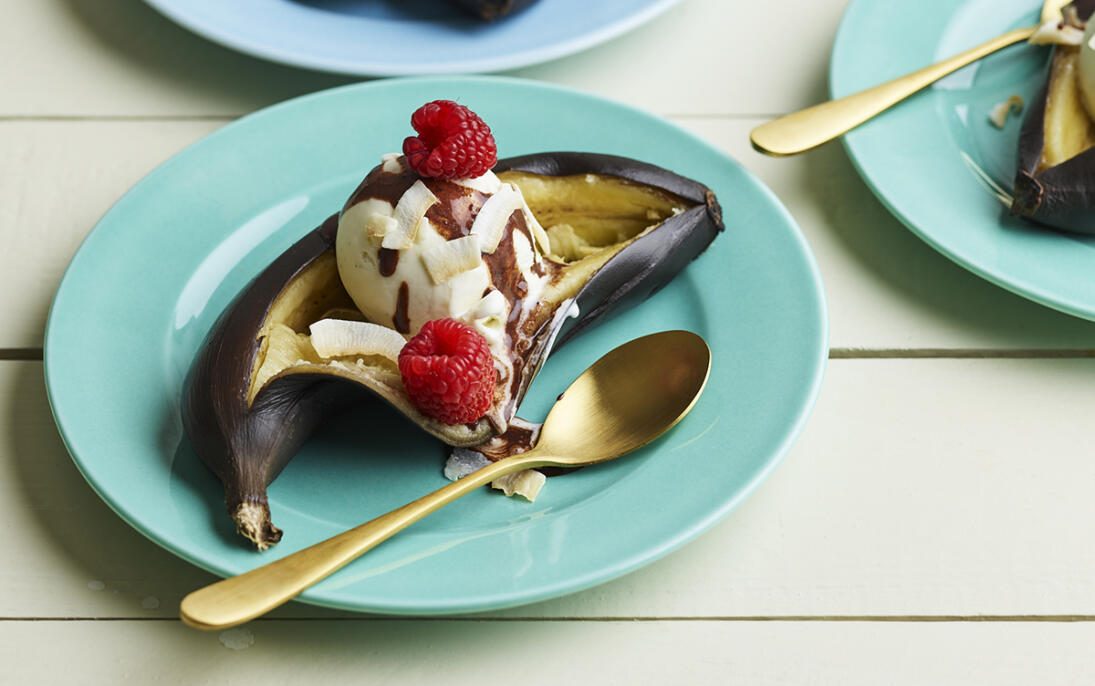 Grillad banan med chokladsås