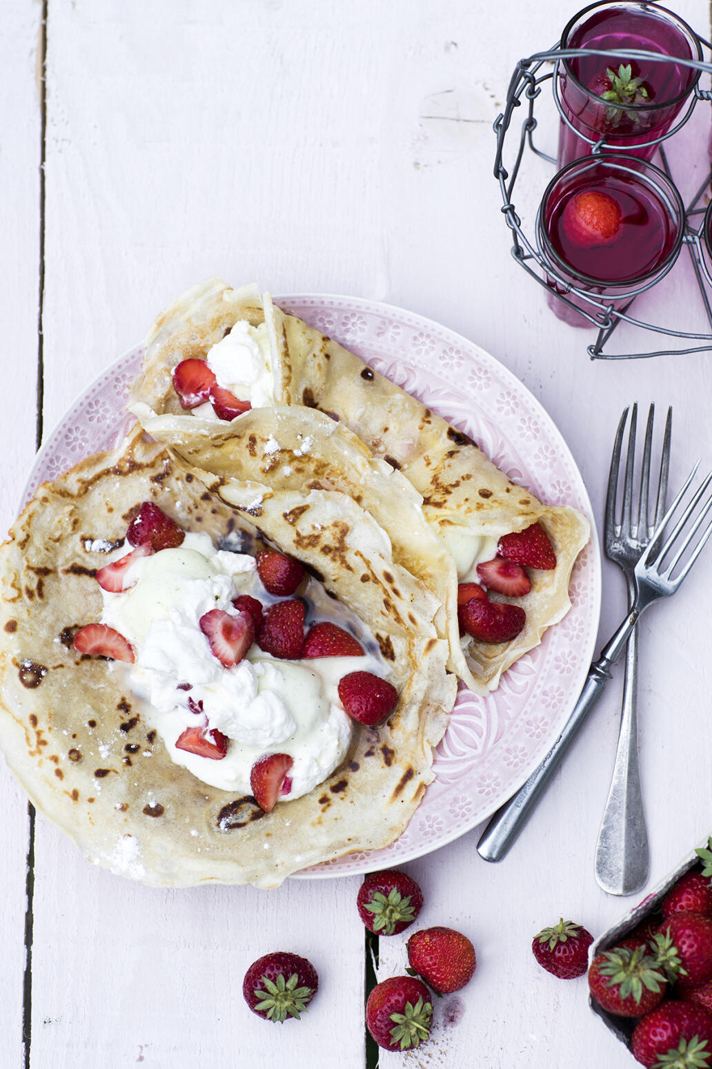 Pannkakor med jordgubbar