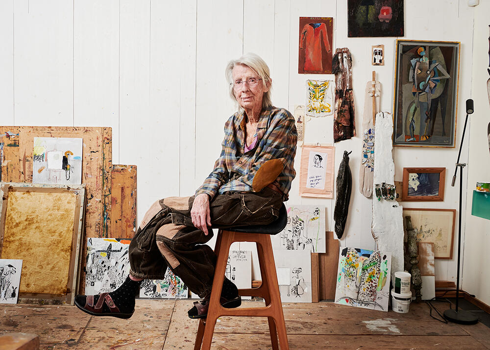 – Människan strävar ju ofta efter en slags förklaring. Men jag hatar förklaringar och analyser, säger Madeleine Pyk när vi träffar henne i Skillinge.