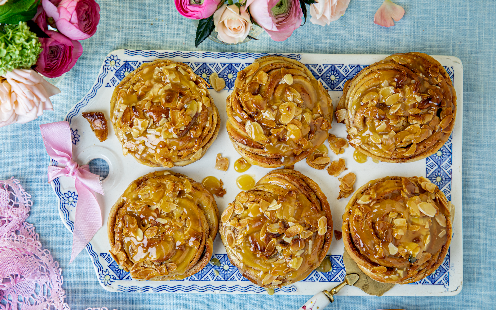 Lyxiga toscabullar av briochedeg