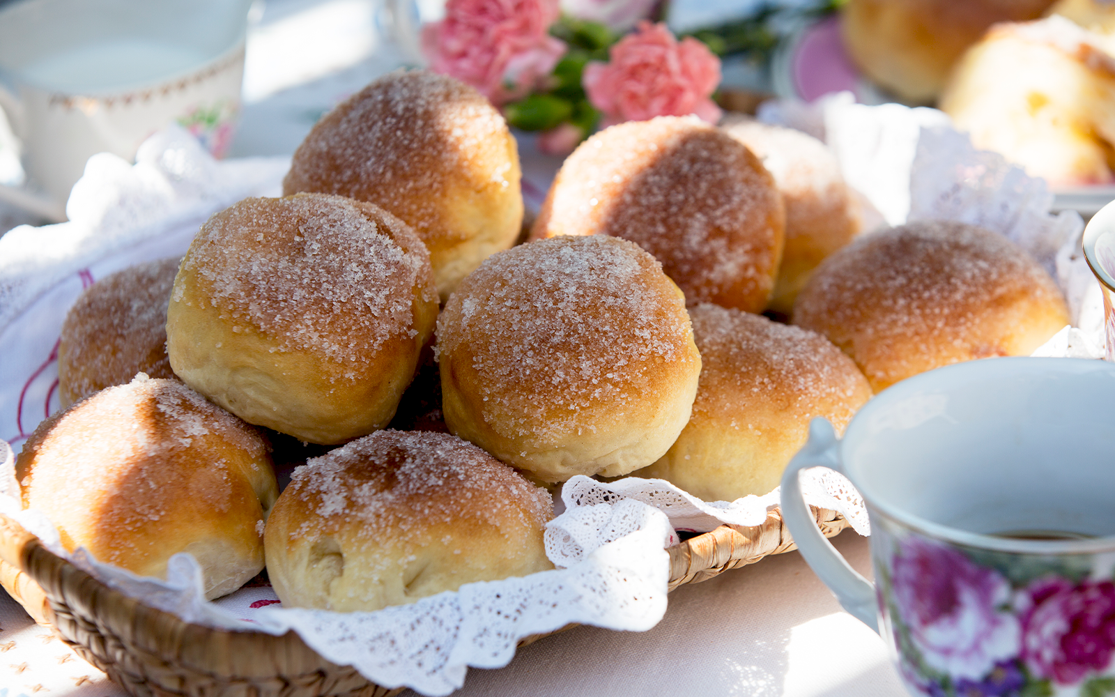 Rabarber- och mandelbullar 