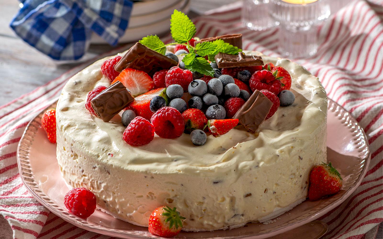 Läsarrecept: Enkel marängtårta med daim