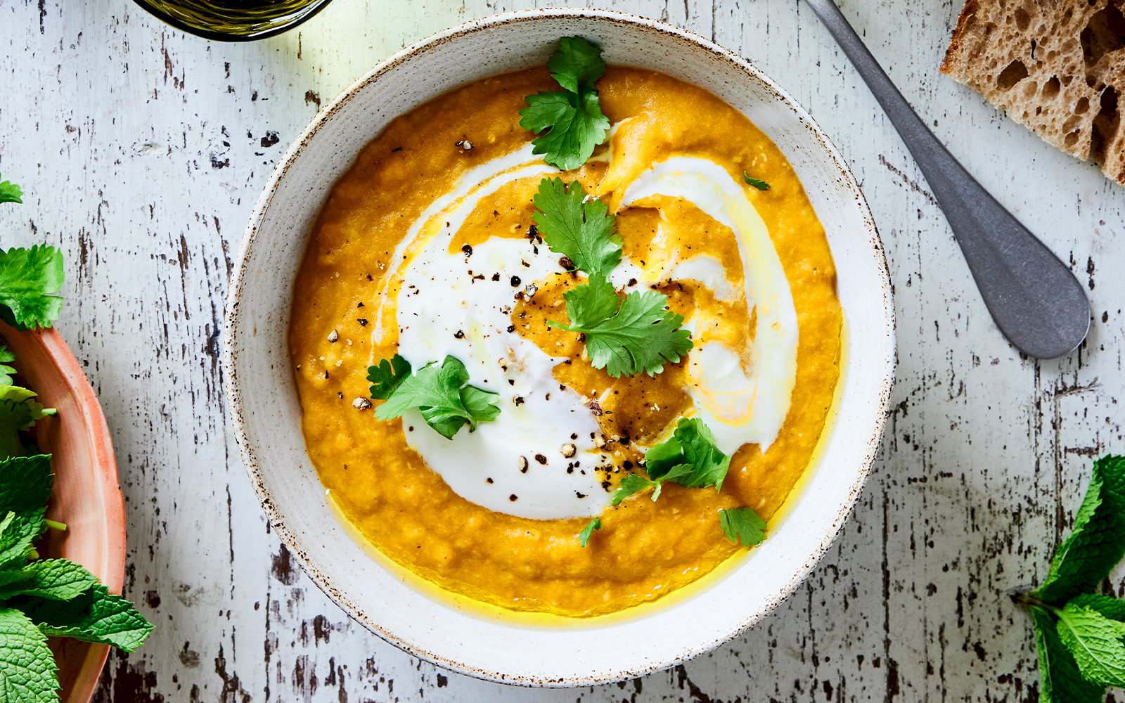 Morotssoppa med curry och kokos