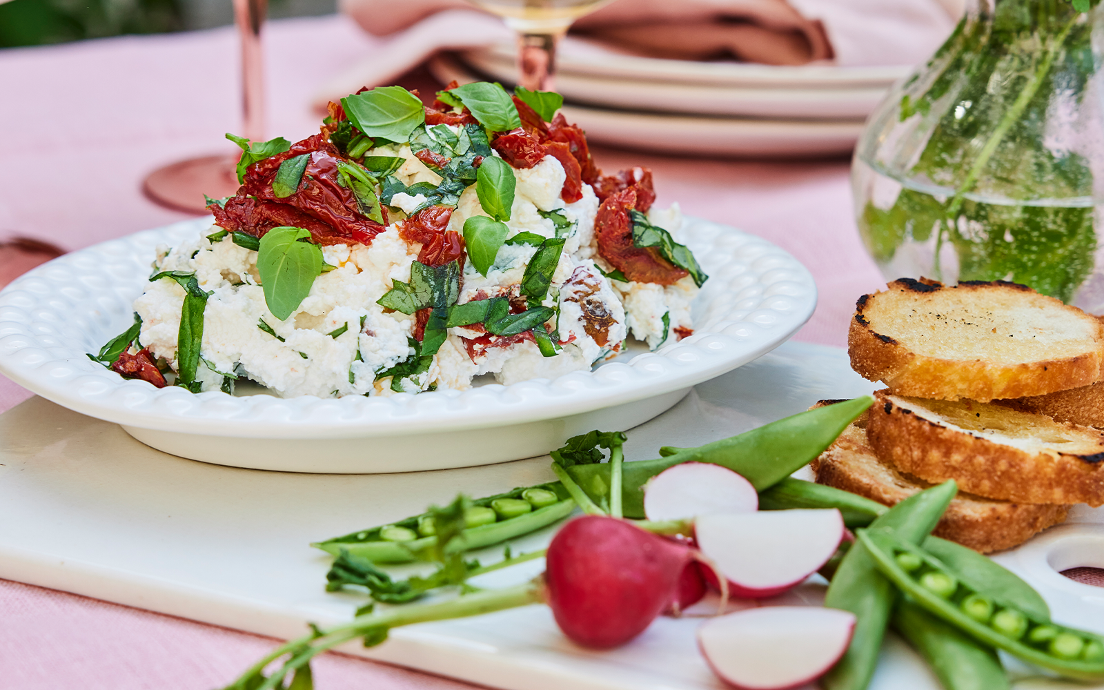 Vispad ricotta med soltorkade tomater