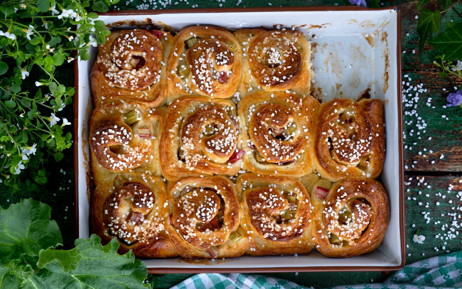 Rabarber-och vaniljbullar