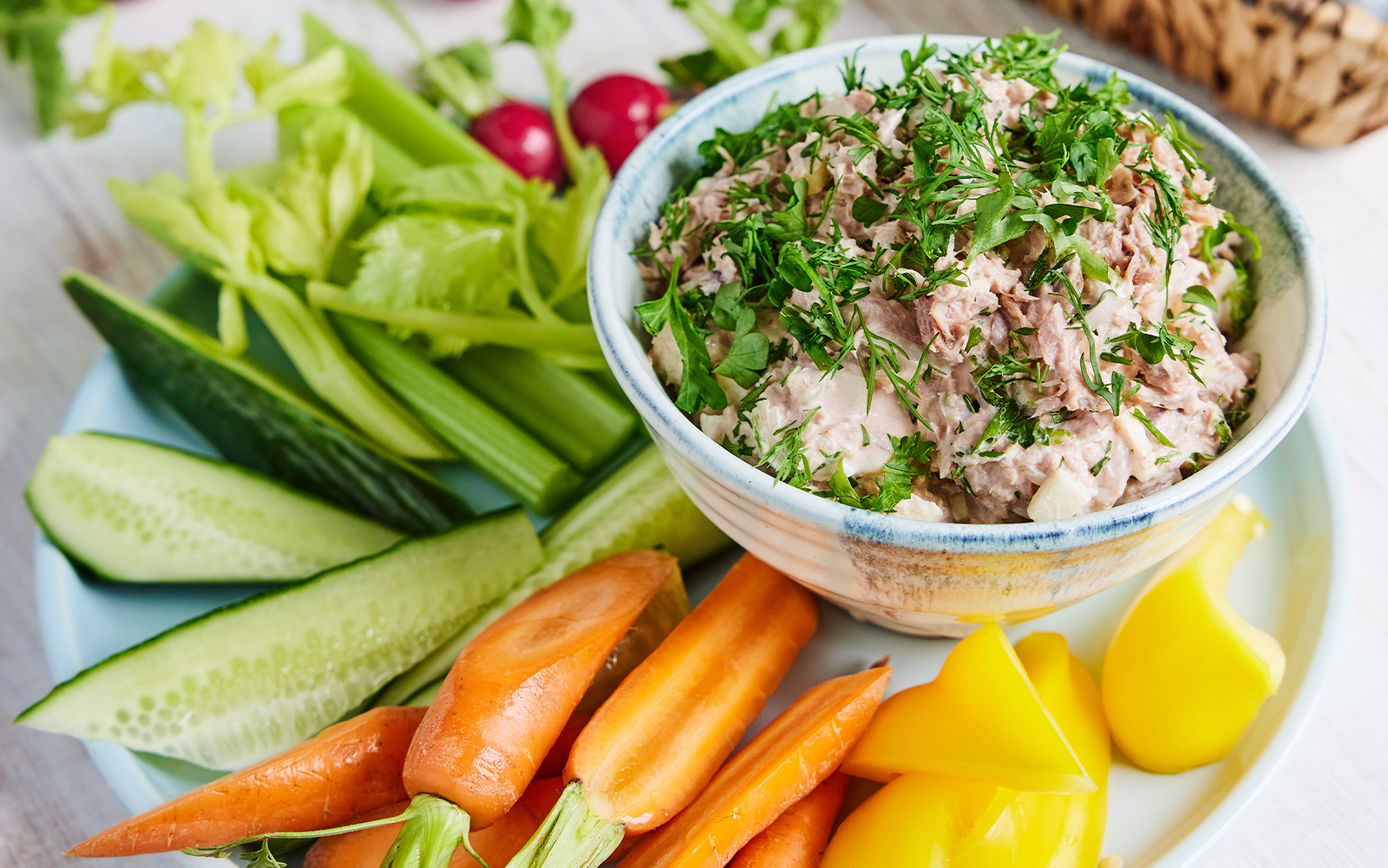 Tonfiskröra med äpple och dill