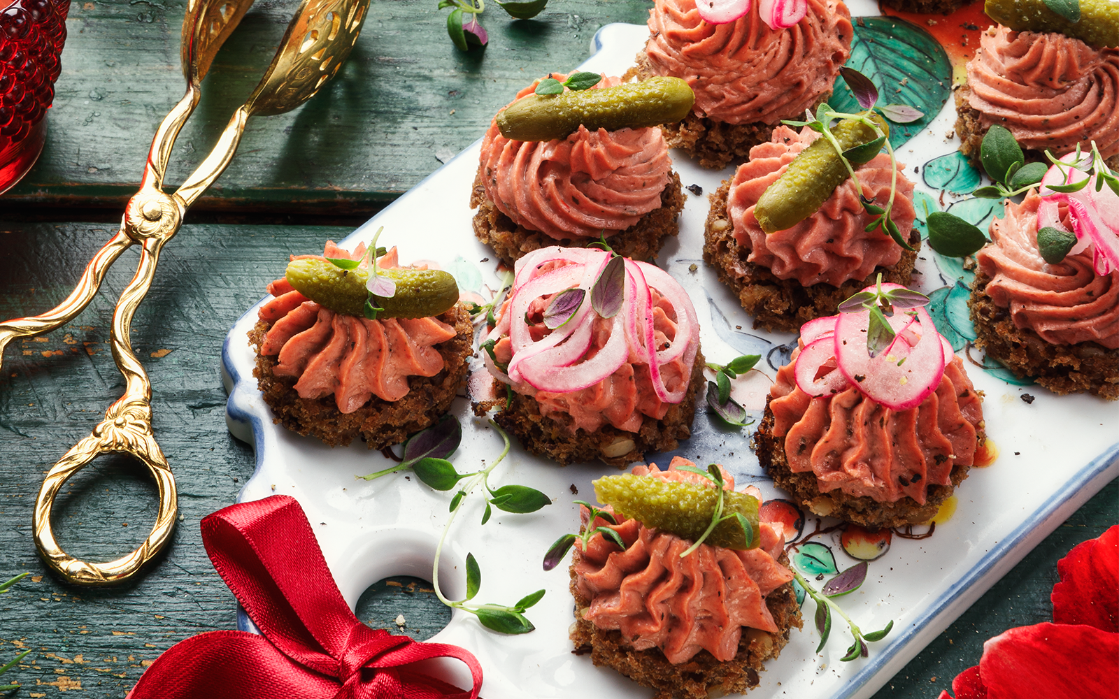 Rågbrödscrostini med leverpastej