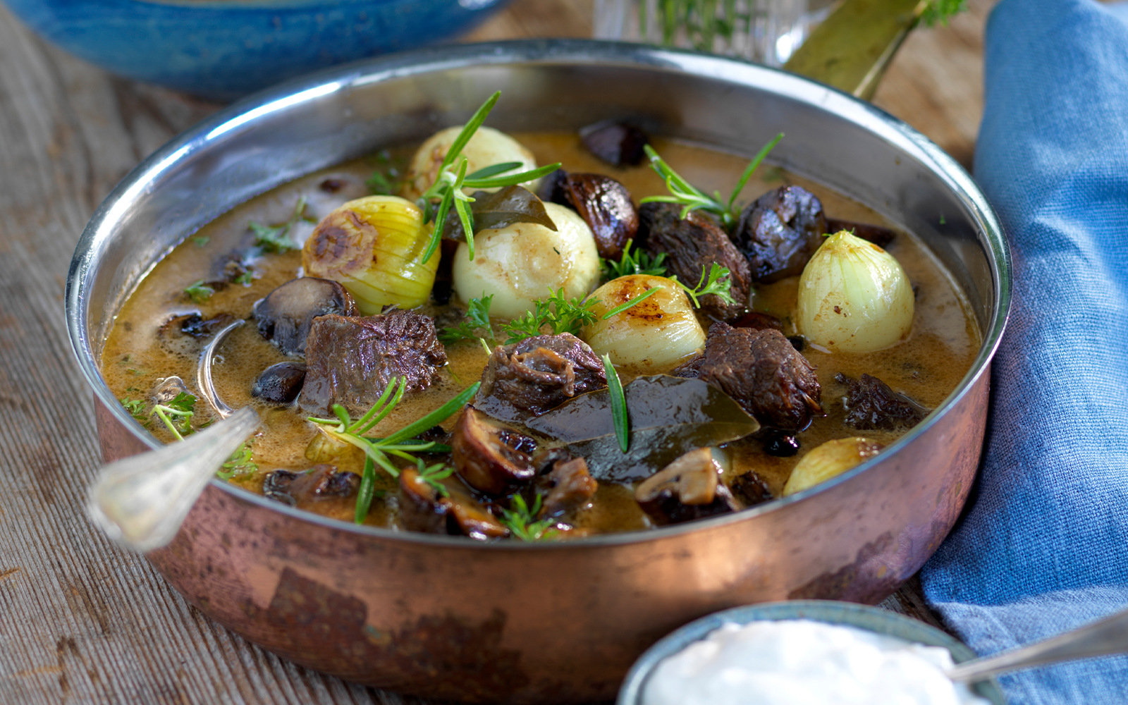 Portergryta med enbär och timjan