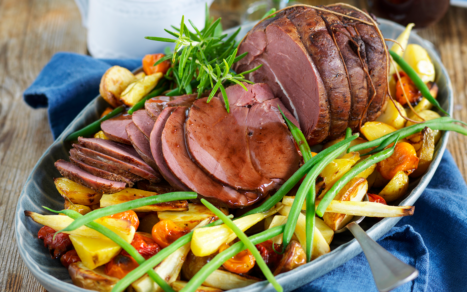 Renstek med rostade rotfrukter