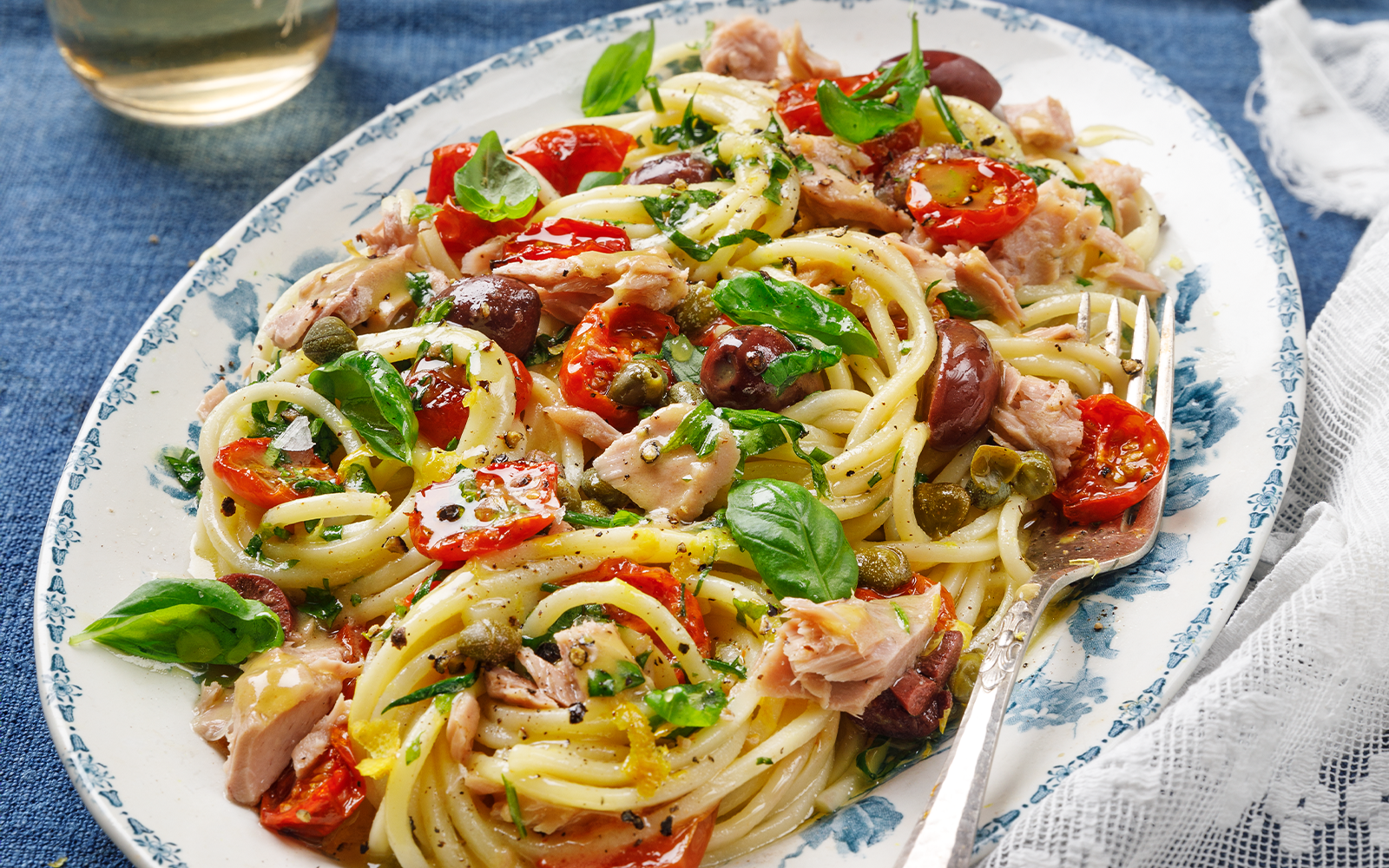 Tonfiskpasta med senapsdressing
