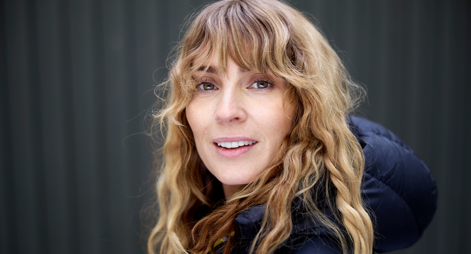 Aliette Opheim om destruktiva relationer – och ett oväntat möte: ”Jag sprang på min biologiska pappa på en mack”