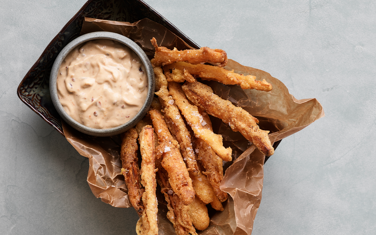 Sötpotatispommes med chipotlemajonnäs